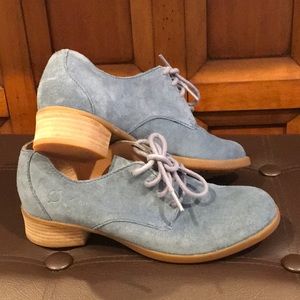 Blue suede Born